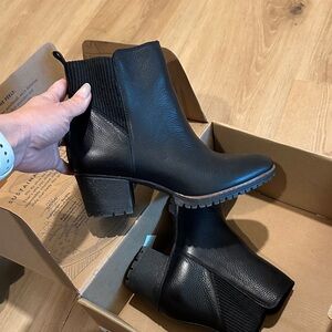 Dr. Scholl's Black Heeled Ankle Boots